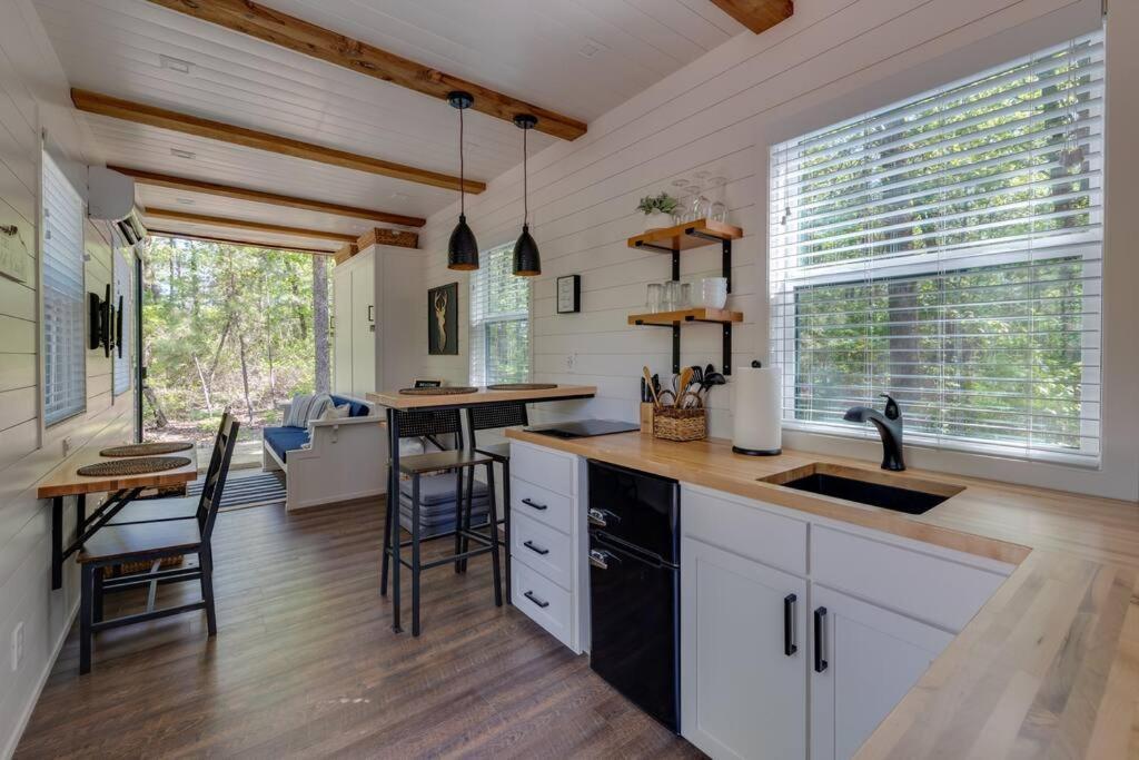 Deer Woods Villa Броукън Боу Екстериор снимка